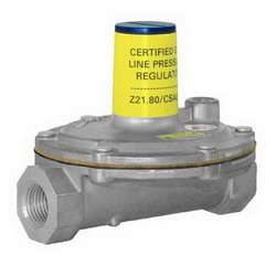 Maxitrol 325 Gas Line Pressure Regulator, 2 to 5 lb, 1/2 inch x 1/2 inch